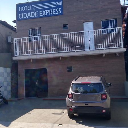 Hotel Cidade Express 24H เตเรซีนา ภายนอก รูปภาพ